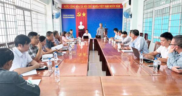 Sở Nông nghiệp và Môi trường tỉnh Đắk Lắk làm việc với Đoàn công tác của Chi cục Bảo vệ môi trường miền Trung và Tây nguyên về công tác bảo vệ môi trường tại các cơ sở nuôi trồng thủy sản trên địa bàn tỉnh Đắk Lắk