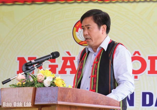 Nhân dân xã Ea Bông vui hội Đại đoàn kết toàn dân tộc