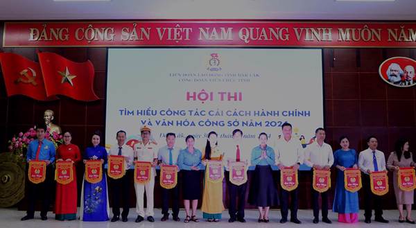 Sở Tài nguyên và Môi trường đạt giải Ba hội thi “Tìm hiểu về công tác cải cách hành chính và văn hóa công sở" năm 2024