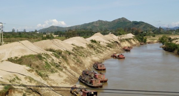 Tăng cường công tác quản lý nhà nước và phòng ngừa, ngăn chặn vi phạm pháp luật trong hoạt động khai thác cát, sỏi 