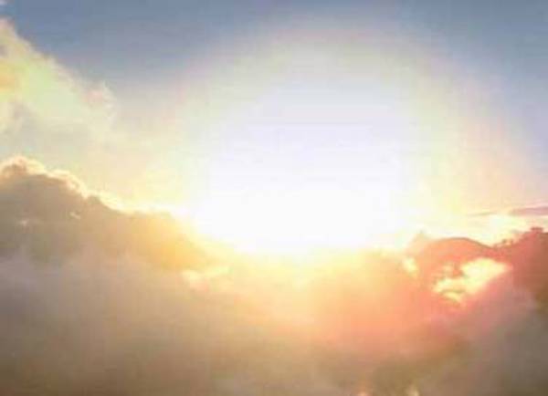 Nắng nóng ở Miền Trung sẽ suy giảm, các tỉnh miền núi Tây Bắc đề phòng tố lốc, lũ quét và sạt lở đất